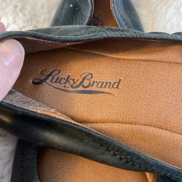 LUCKY BRAND black leather flats, good condition size 8 - Picture 2 of 8